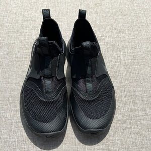 Nike Boys Flexrunner size 3y